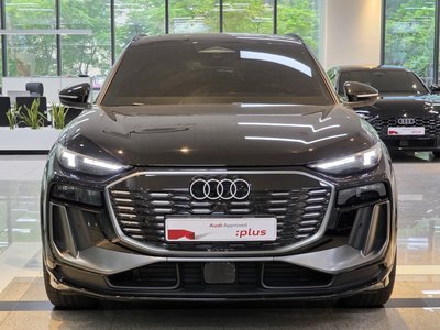 AUDI Q6 E-TRON - 2