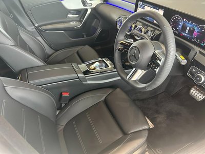 MERCEDES-BENZ CLA - 5