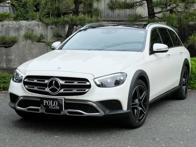 MERCEDES-BENZ E-CLASS - 1