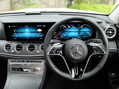 صورة مصغرة 32 لـ 2023 Mercedes-BENZ E-CLASS