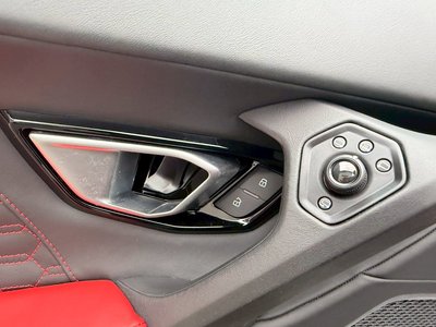 صورة مصغرة 26 لـ 2017 Lamborghini HURACAN SPYDER