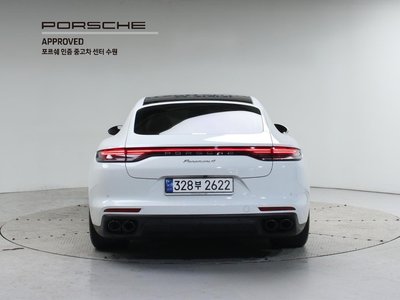PORSCHE PANAMERA - 3