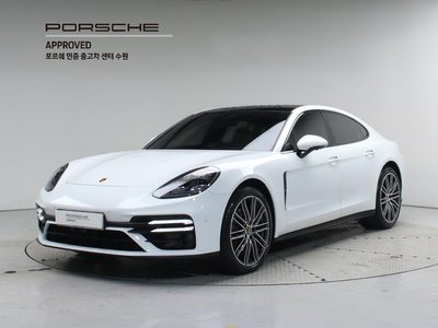 PORSCHE PANAMERA - 1