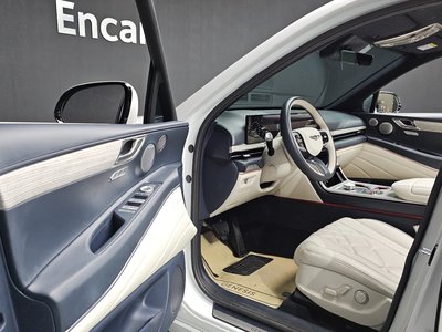 2024 Genesis GV80 photo 10