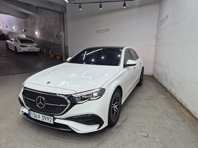 MERCEDES-BENZ E-CLASS - 3