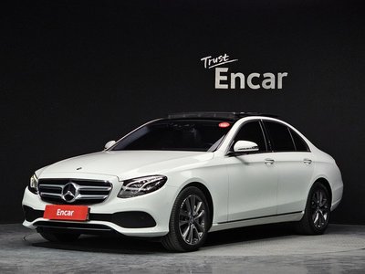 MERCEDES-BENZ E-CLASS - 1