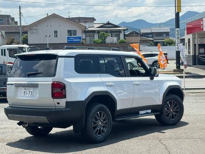 TOYOTA LAND CRUISER 250 - 9
