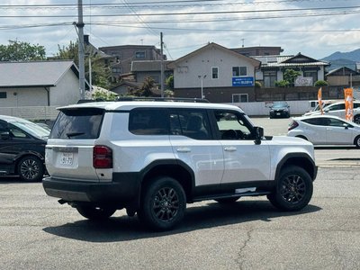 TOYOTA LAND CRUISER 250 - 10