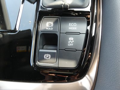2024 Toyota ALPHARD — миниатюра 25