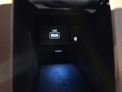2019 Genesis G90 thumbnail 31