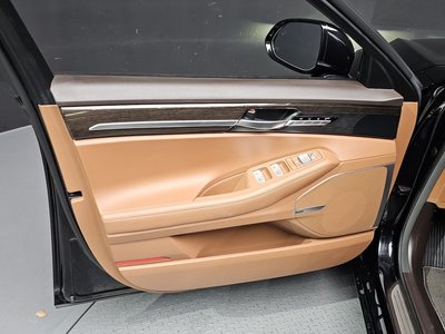 2019 Genesis G90 thumbnail 14