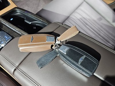 2019 Genesis G90 thumbnail 33
