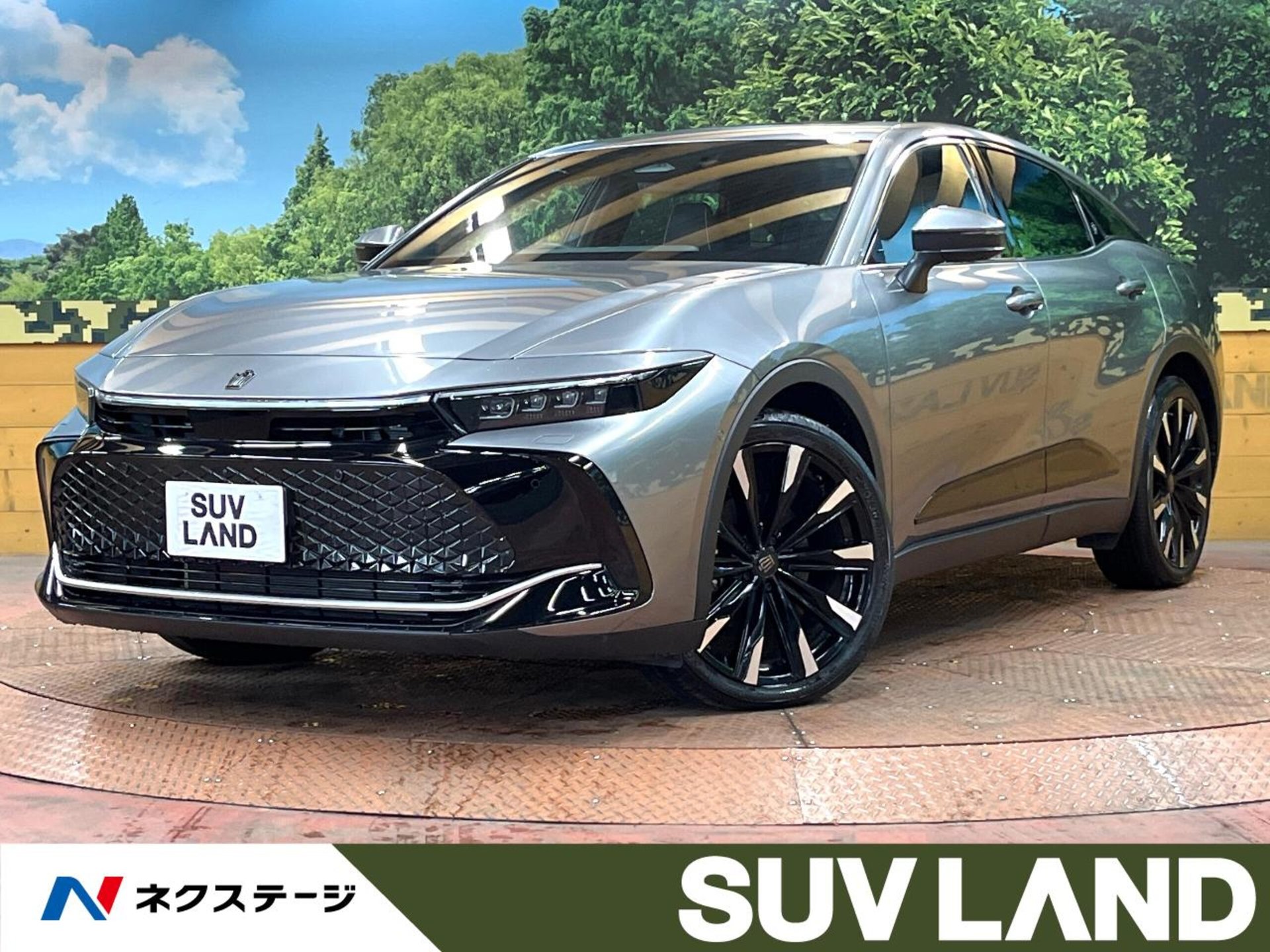 TOYOTA CROWN CROSSOVER - View 1
