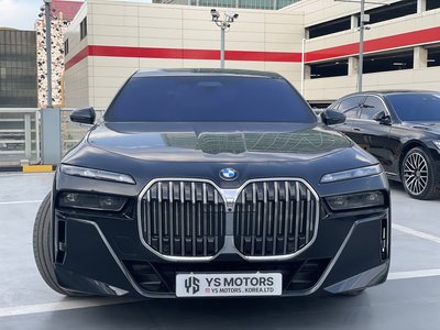 BMW 7 SERIES - 2