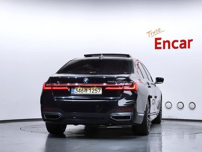 2021 BMW 7 SERIES — фото 3