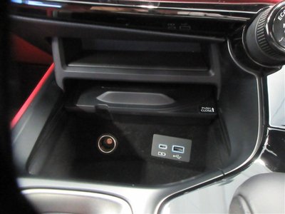 صورة 9 لـ 2023 Lexus NX