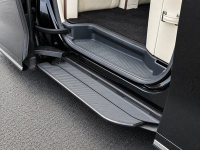 2024 Lexus LM — миниатюра 19