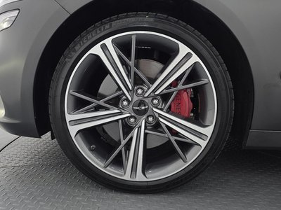 2023 Genesis THE NEW G70 photo 6