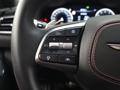 2023 Genesis THE NEW G70 thumbnail 26