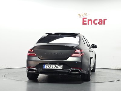 2023 Genesis THE NEW G70 photo 3