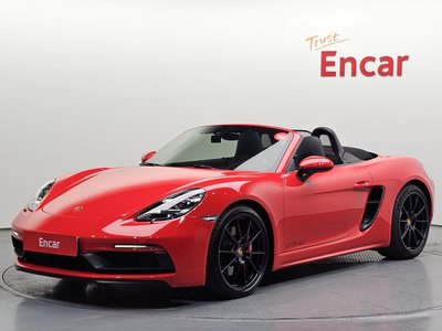 PORSCHE 718 BOXSTER