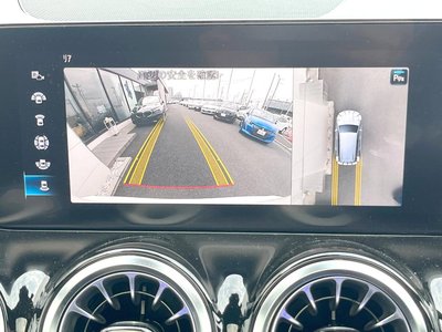 MERCEDES-BENZ GLB - 6