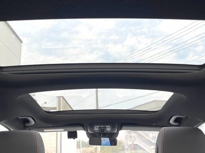 MERCEDES-BENZ GLB - 4