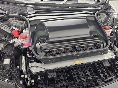 MERCEDES-BENZ EQE - 7