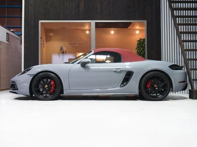 2020 Porsche 718 photo 5