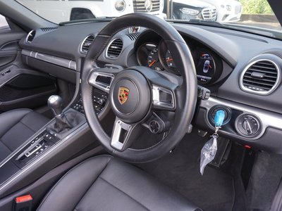 2020 Porsche 718 photo 10