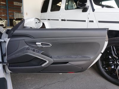 صورة مصغرة 18 لـ 2020 Porsche 718