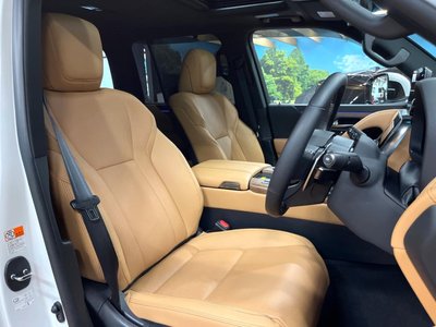 2025 Lexus LX photo 8