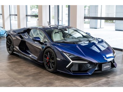 LAMBORGHINI REVUELTO