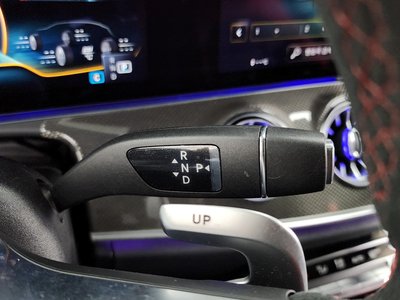 MERCEDES-BENZ E-CLASS - 9