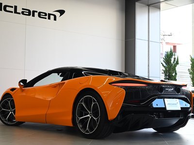 MCLAREN ARTURA SPIDER - 4