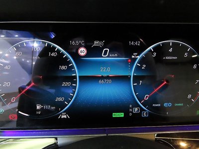 MERCEDES-BENZ CLS - 9