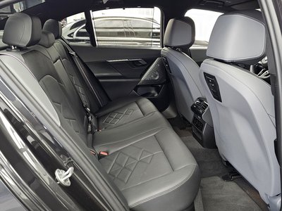 2025 BMW 5 SERIES 缩略图 18