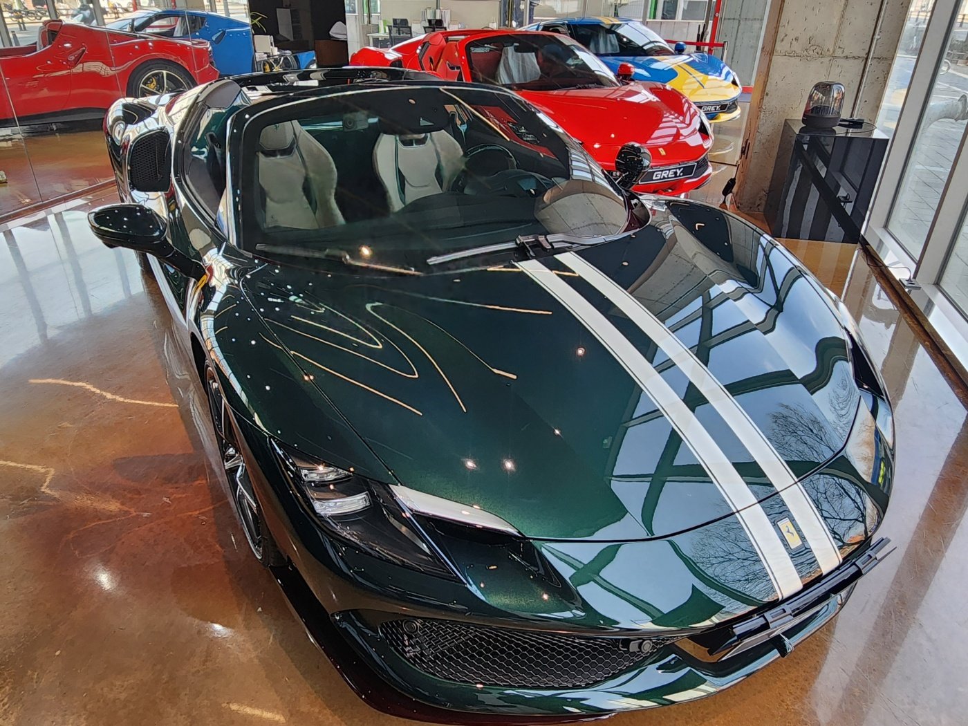 FERRARI 296 GTS - View 1