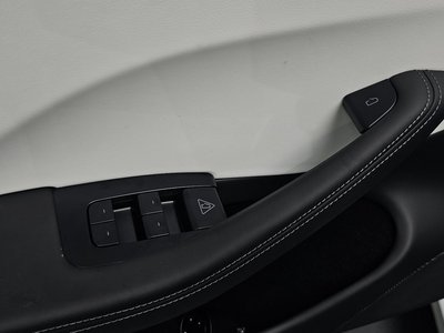 2026 Tesla MODEL 3 缩略图 31