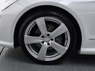 MERCEDES-BENZ E-CLASS - 6