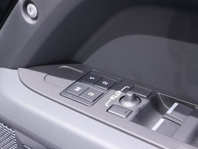 2023 LAND Rover DEFENDER 缩略图 31