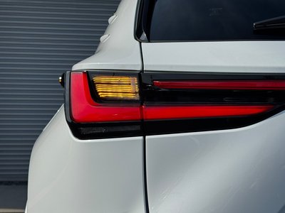 صورة مصغرة 36 لـ 2025 Lexus NX