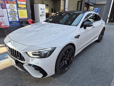 MERCEDES-BENZ GT AMG