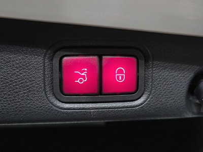 صورة مصغرة 18 لـ 2021 Mercedes-BENZ E-CLASS