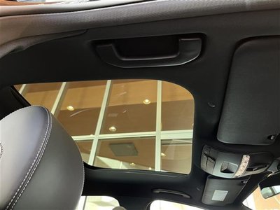 MERCEDES-BENZ E-CLASS - 6