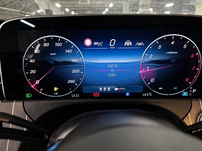 MERCEDES-BENZ E-CLASS - 10