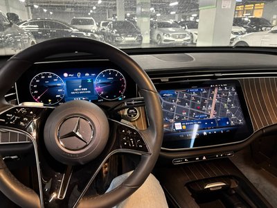 MERCEDES-BENZ E-CLASS - 9