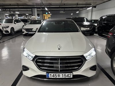 MERCEDES-BENZ E-CLASS
