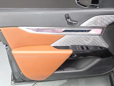 صورة مصغرة 14 لـ 2023 BMW I7