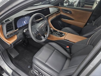 2025 Toyota CROWN CROSSOVER photo 10